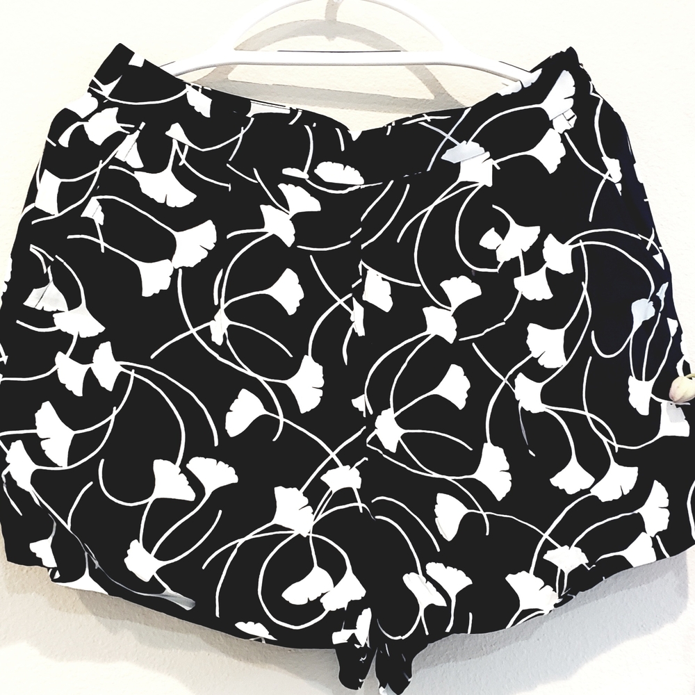 Ann Taylor High Waist Black and White Floral Shorts